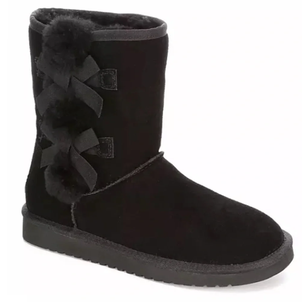 Koolaburra by Ugg | Black Victoria Short Furr Boot